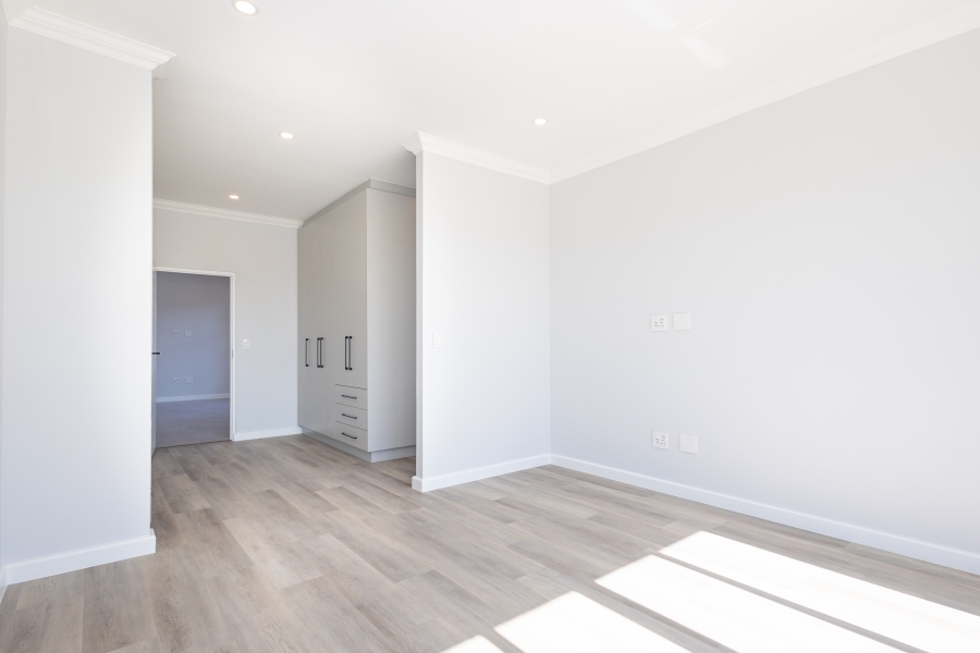 4 Bedroom Property for Sale in Sandown Western Cape